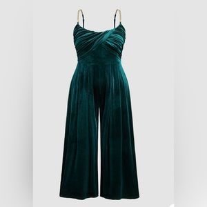 Curve & Plus Solid Velvet Scoop Neckline Sleeveless Ruched Jumpsuit